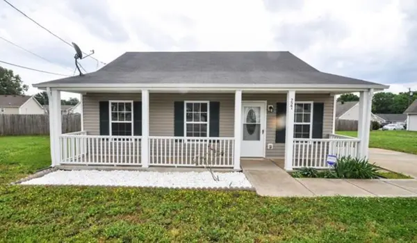 227 Faulkner Ct, Clarksville, TN 37042