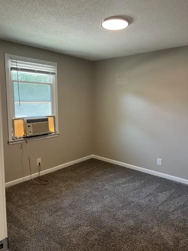 824 Central Ave #C, Clarksville, TN 37040