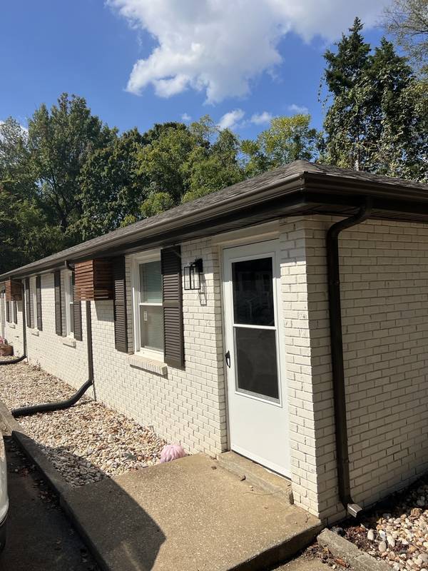 824 Central Ave #E, Clarksville, TN 37040