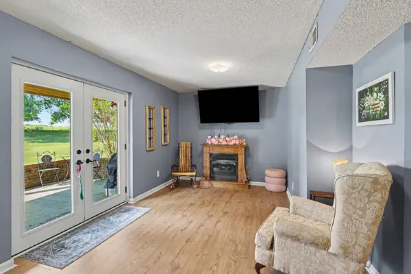331 Maplewood Dr, Cornersville, TN 37047
