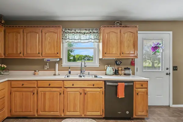331 Maplewood Dr, Cornersville, TN 37047