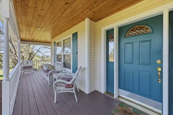 21710 N Saddle Mountain Ln, Colbert, WA 99005