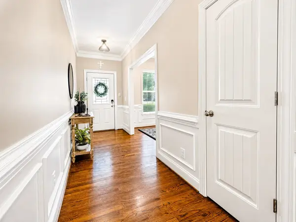 200 Hunters Woods DR, Simpsonville, SC 29680