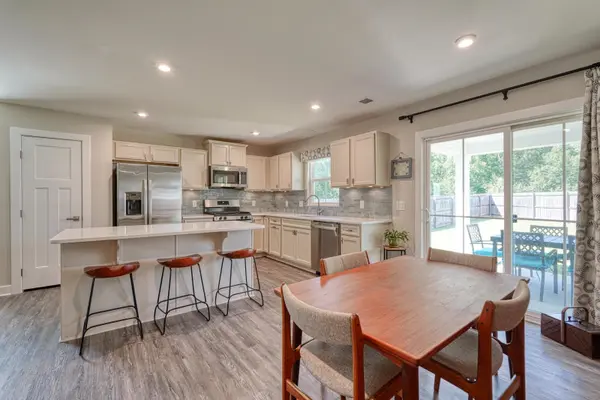 1038 Hunter Green LN, Spartanburg, SC 29302