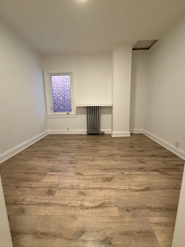 120 Earlscourt AVE, Toronto W03, ON M6E 4A9