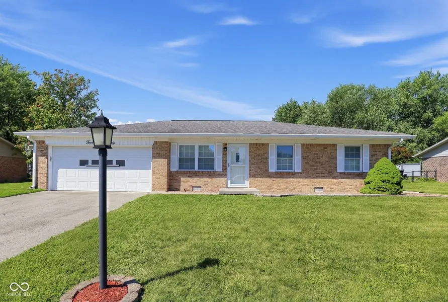 420 Heritage DR, Danville, IN 46122