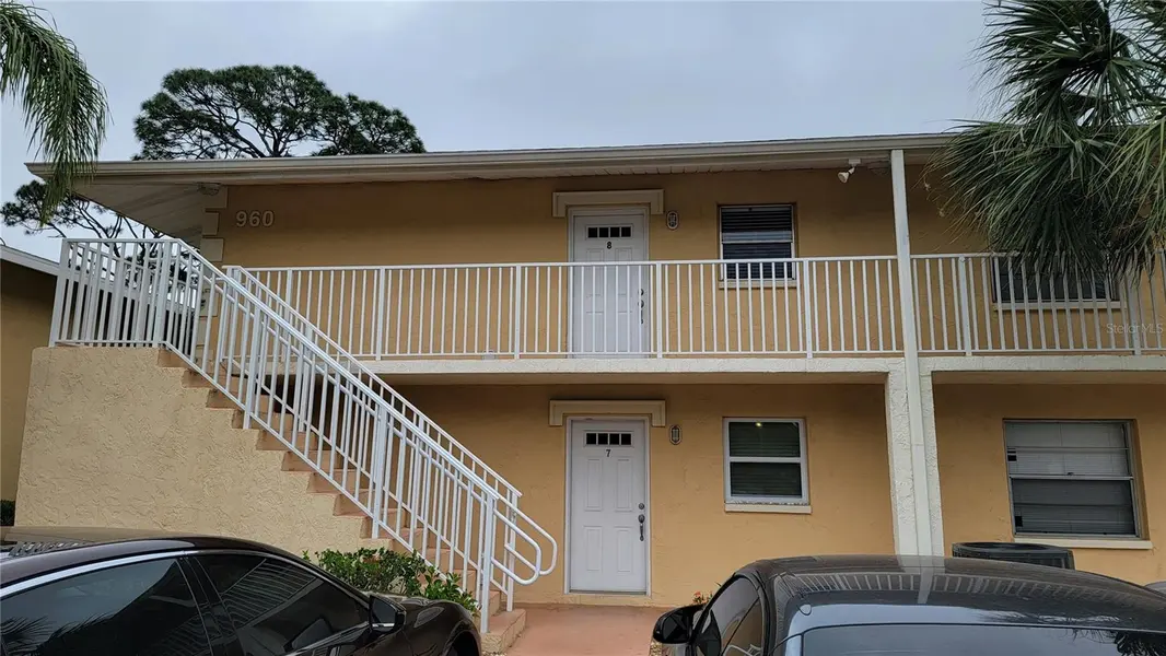 960 LACOSTA CIR #2, Sarasota, FL 34237