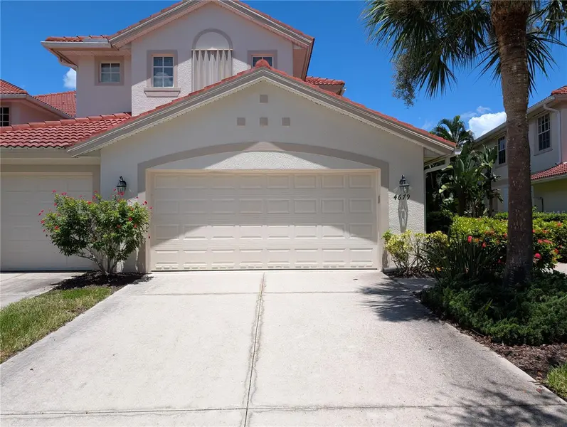 4679 CLUB DR #102, Port Charlotte, FL 33953