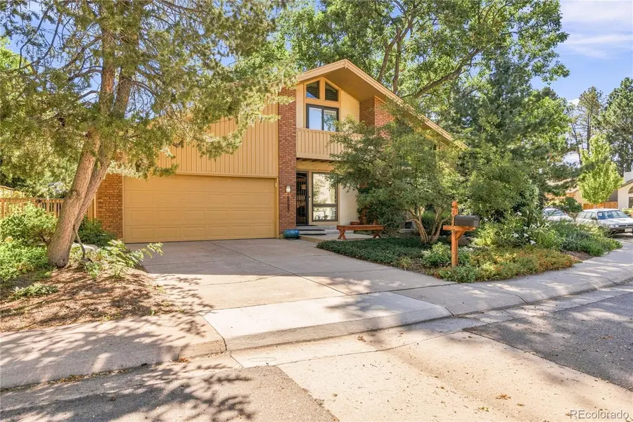 2893 S Oakland CIR, Aurora, CO 80014