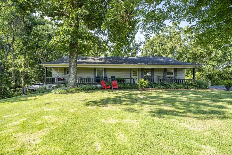 305 SALT LN, Savannah, TN 38372