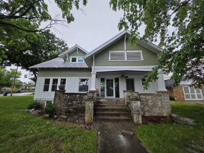 365 N Main ST, Granby, MO 64844