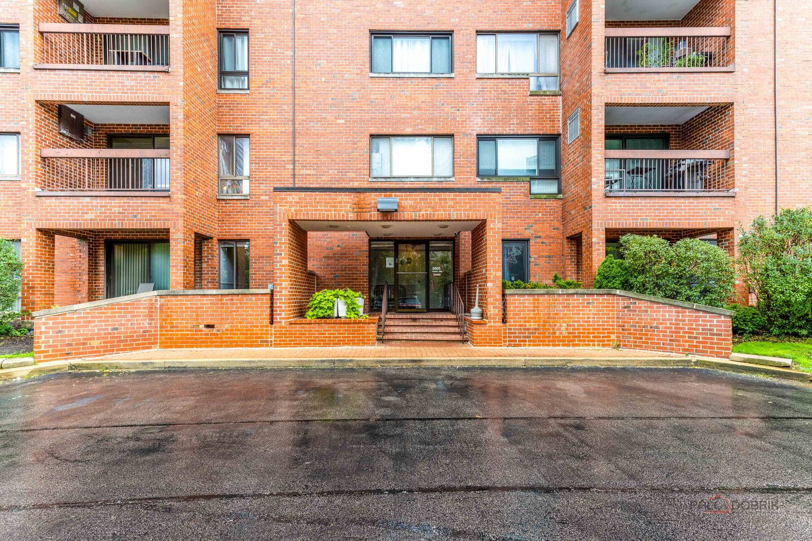 3801 APPIAN WAY #205, Glenview, IL 60025