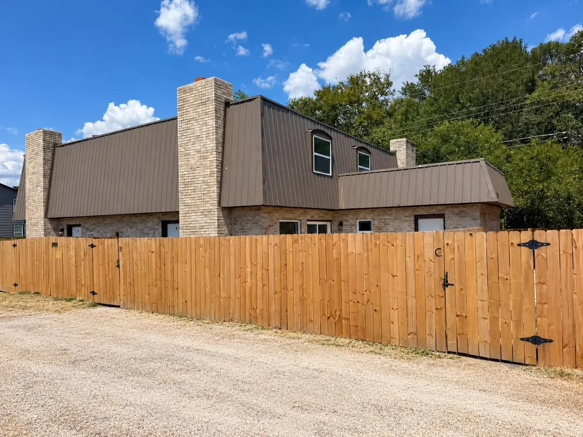 2904 Sweeney LN #D, Austin, TX 78723