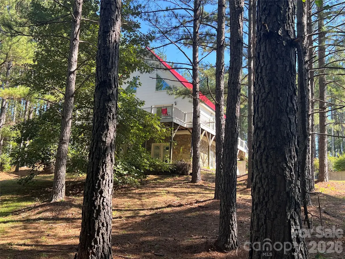 651 Dills RD, Rutherfordton, NC 28139