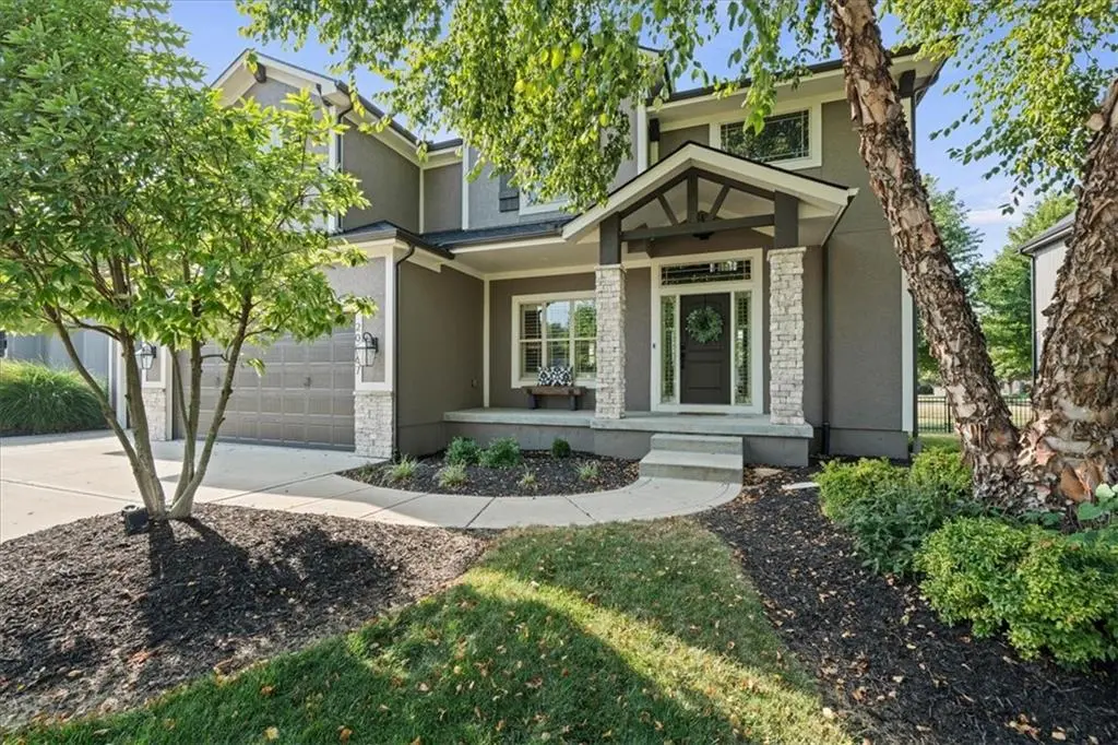 20867 W 108th ST, Olathe, KS 66061