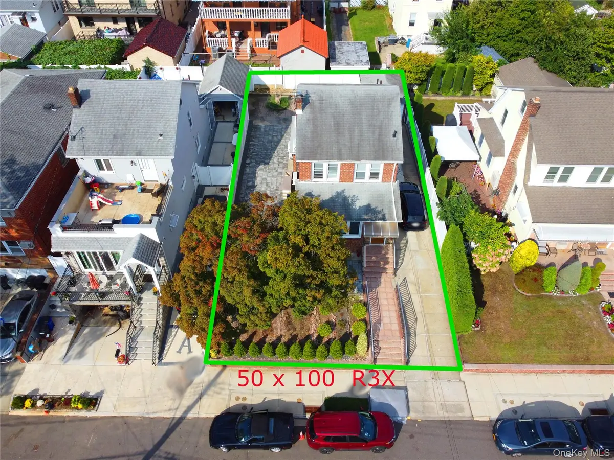 4222 191st ST, Flushing, NY 11358