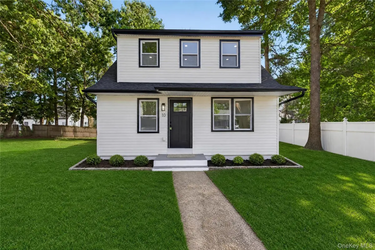 10 harrison DR, Shirley, NY 11967