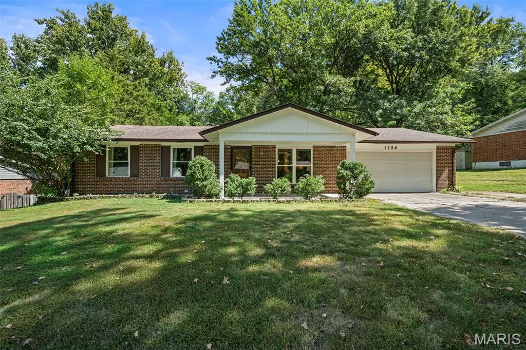 1756 Round Robin CT, St Louis, MO 63146