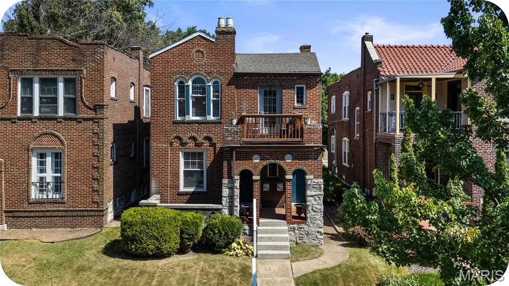 4533 Flad AVE, St Louis, MO 63110