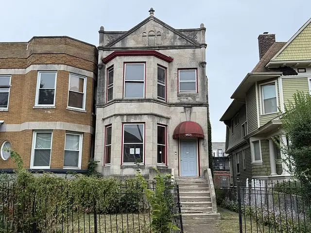 6625 S Woodlawn AVE, Chicago, IL 60637
