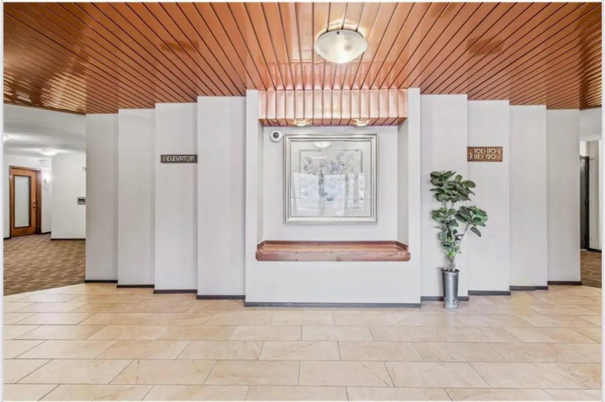 6730 Vernon AVE S #119, Edina, MN 55436