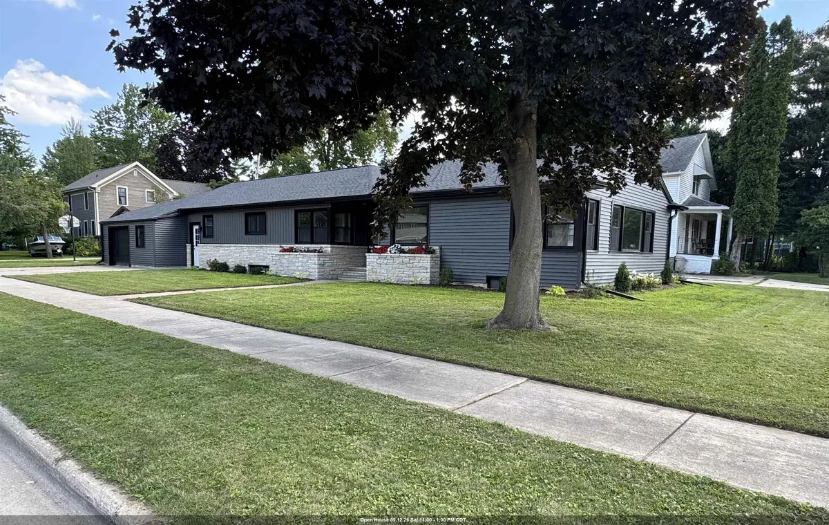 316 W 4TH ST, Shawano, WI 54166