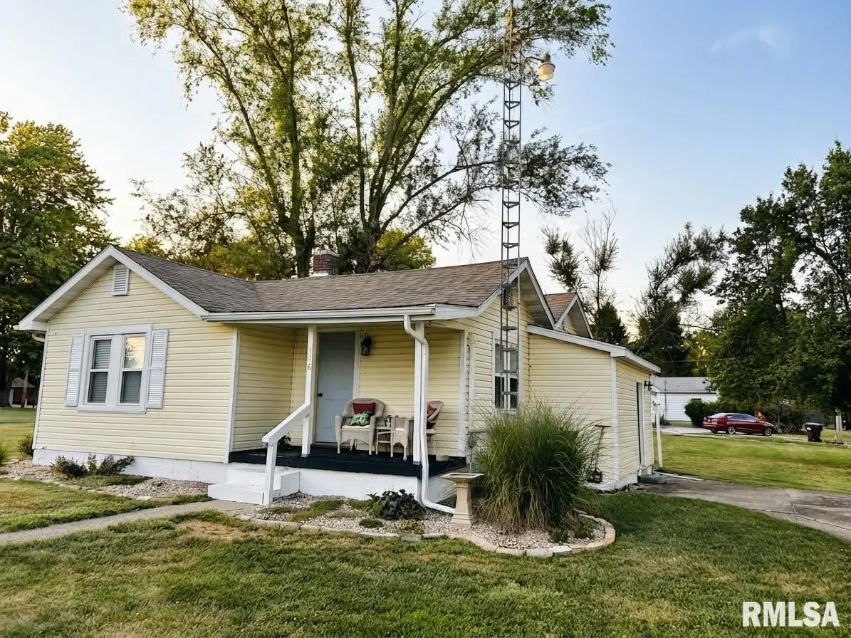 116 MASON ST, Tovey, IL 62571