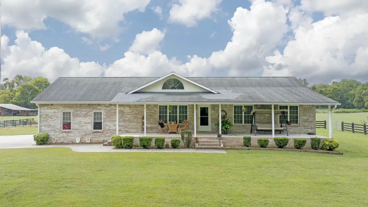 493 Sandtown Rd, Spring City, TN 37381