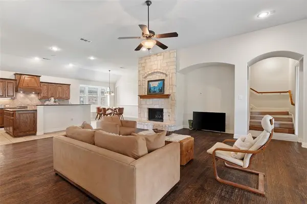 285 Talbot Lane, Sunnyvale, TX 75182