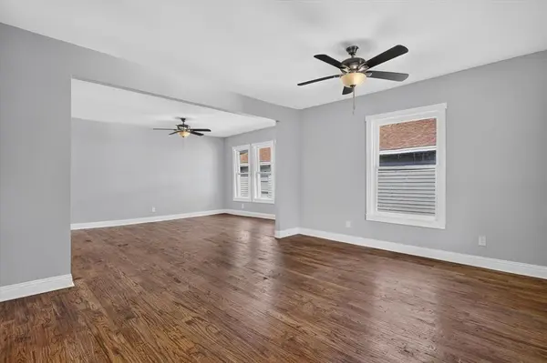 1201 W Arlington Avenue, Fort Worth, TX 76110