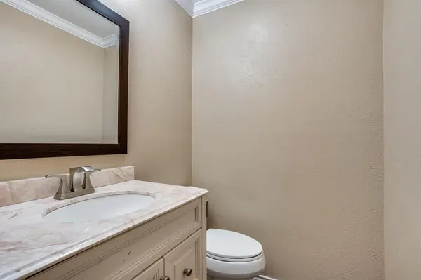 1410 Thackery Drive, Arlington, TX 76018