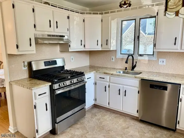 675 Raritan Rd #13, Clark Twp., NJ 07066