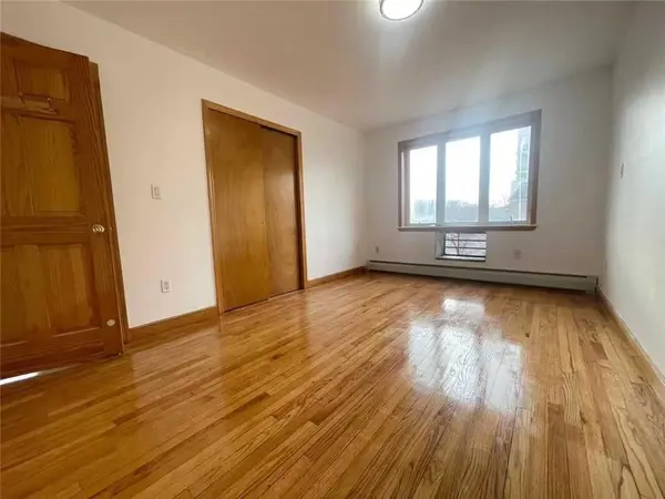 4351 Byrd ST, Queens, NY 11355