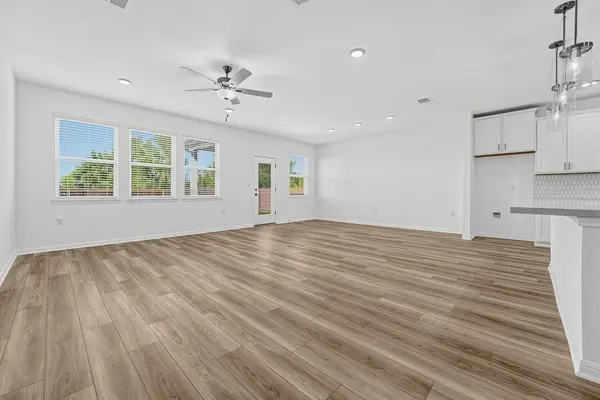 1705 Lorant LN, Pflugerville, TX 78660