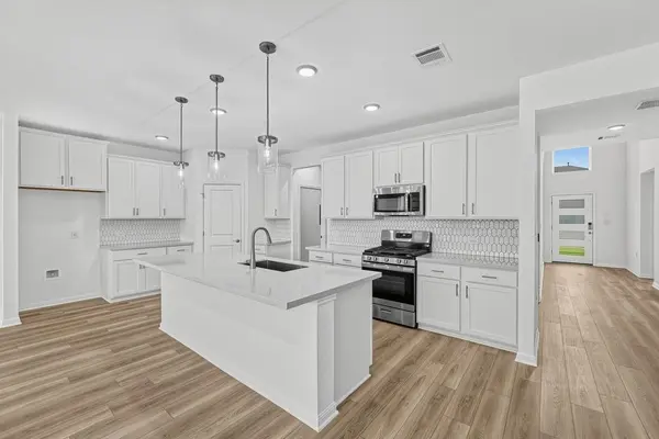1705 Lorant LN, Pflugerville, TX 78660