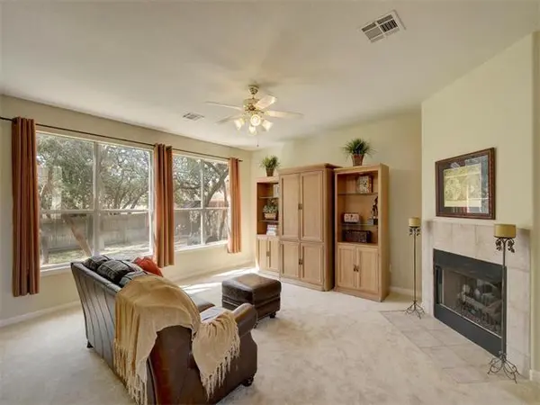 2400 Nan LN, Cedar Park, TX 78613