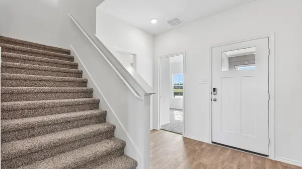 210 Salkeld DR, Uhland, TX 78640