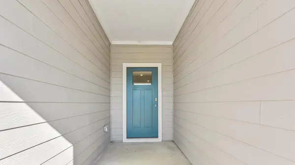 210 Salkeld DR, Uhland, TX 78640