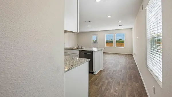 369 Old Stagecoach RD, Jarrell, TX 76537