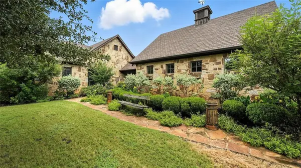 705 Antioch RD, Paige, TX 78659