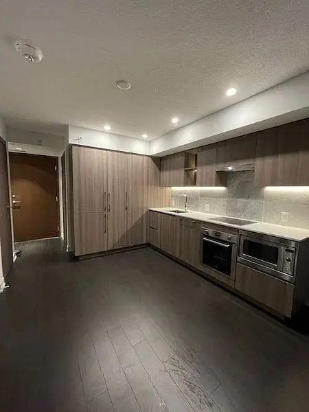 19 Bathurst ST #1908, Toronto C01, ON M5V 2P1