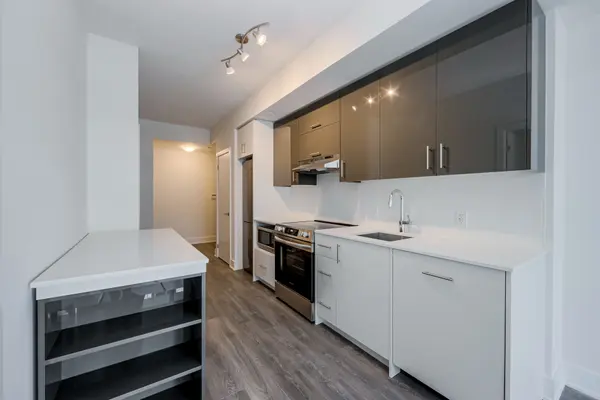 188 Fairview Mall DR #1816, Toronto C15, ON M2J 4T1