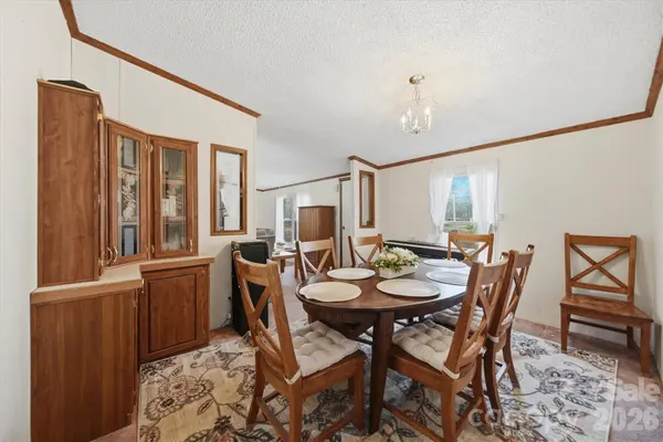 107 10th ST NE, Hildebran, NC 28637