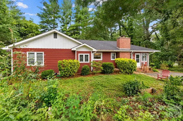 529 Alta Vista DR, Hendersonville, NC 28791