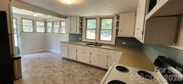 217 10th ST, Cramerton, NC 28032