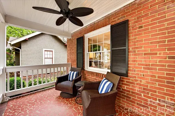 2121 Charlotte DR, Charlotte, NC 28203