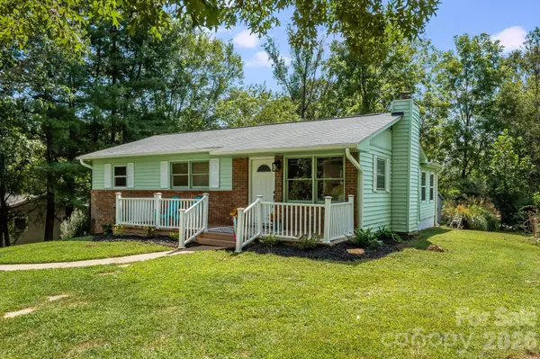 15 Old Youngs Cove RD, Candler, NC 28715
