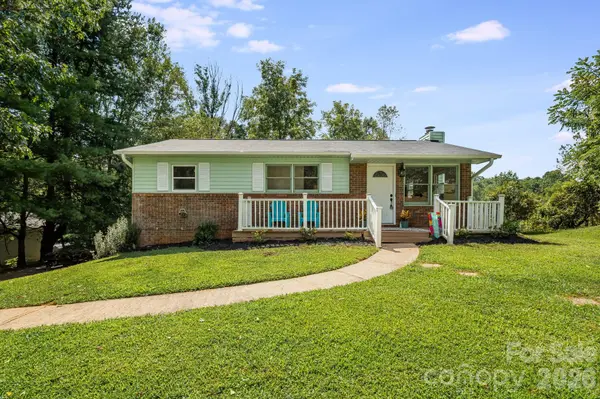 15 Old Youngs Cove RD, Candler, NC 28715