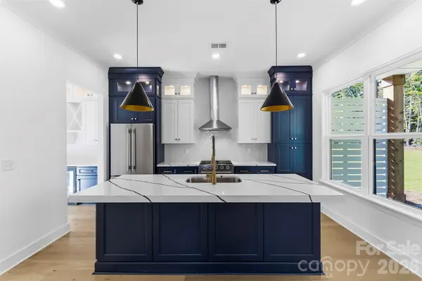 209 Parkdale DR, Belmont, NC 28012