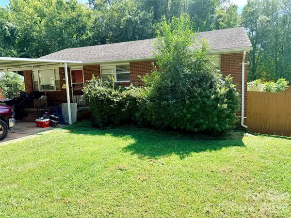 710 Manhasset RD, Charlotte, NC 28209
